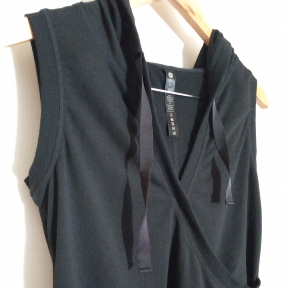 90 degrees by reflex black sleeveless hoodie with surplice neckline size XS - Picture 4 of 7